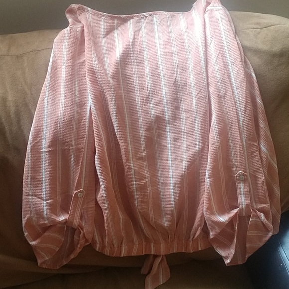 Spring blouse - Picture 3 of 4